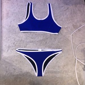 Hoaka Swimwear bikini